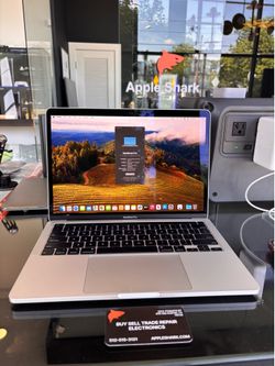 MacBook Pro 13” Core-i5 16GB RAM 1TB SSD! 90 Day warranty! We offer financing