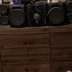 stereo speaker system 