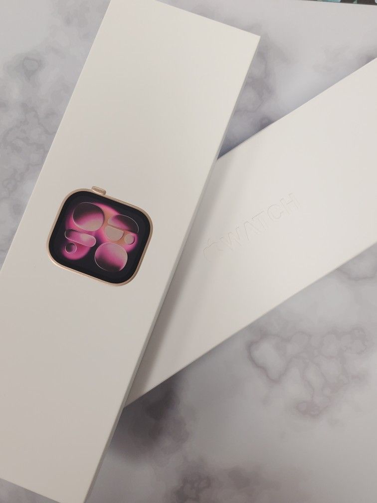 Apple Watch Series 11 Brand New Watch - $5 Today and the rest later 🤗 Message Us Now!