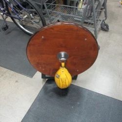 Used Wood Platform Speed Bag Wall Mount With Pro Boxing Yellow Speed Bag