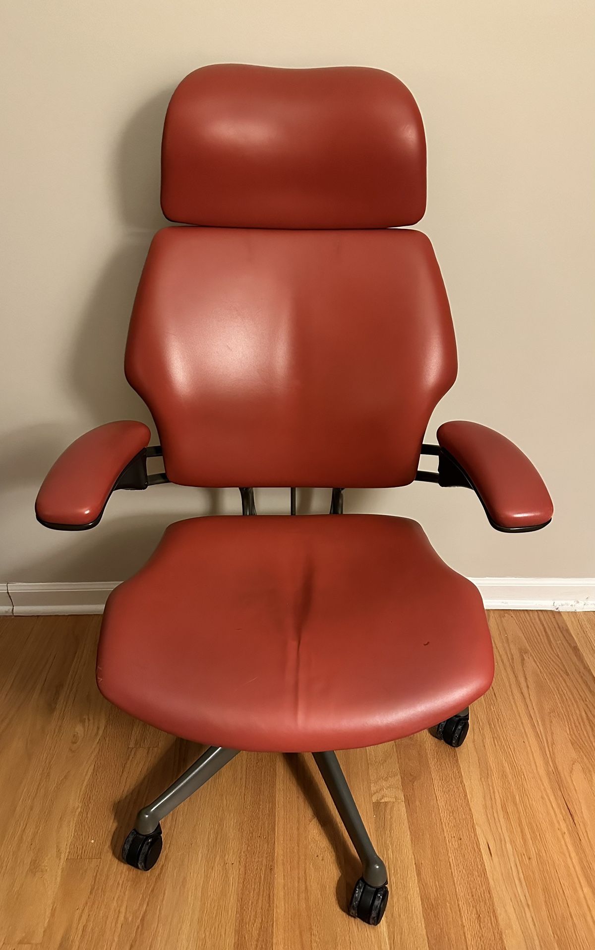 Humanscale Freedom Chair with Headrest, Leather Office Chair Desk Chair Task Chair