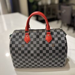 Authentic Louis Vuitton Damier Speedy Bandouliere 30 Black White