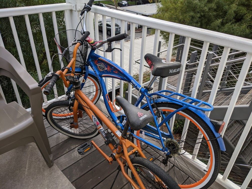 RARE Collectible Margaritaville Men's 26" Cruiser Bike and Mongoose Bike