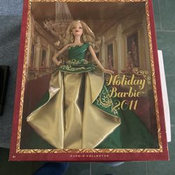 2011 Holiday Barbie for Sale in Punta Gorda FL OfferUp