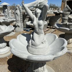 New Fountain Made Out Of Cement Perfect Gift 