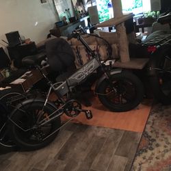 Best Folding Ebike For The Money Period!!!  Best Built And Beautiful!!! 28/30 Mph And 75 Mile Max Range Absolutely Awesome and Best Engineered!