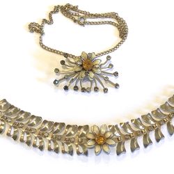 Vintage Bracelet Pendant / Pin Enamel Flower Set