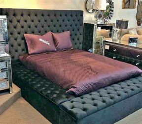 Paris Black Velvet Queen Size Storage Platform Bed. Brand New. MATTRESS IS NOT INCLUDED.