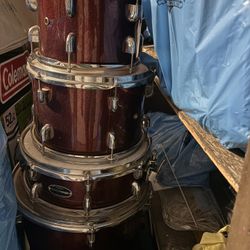 PDP CenterStage drum set