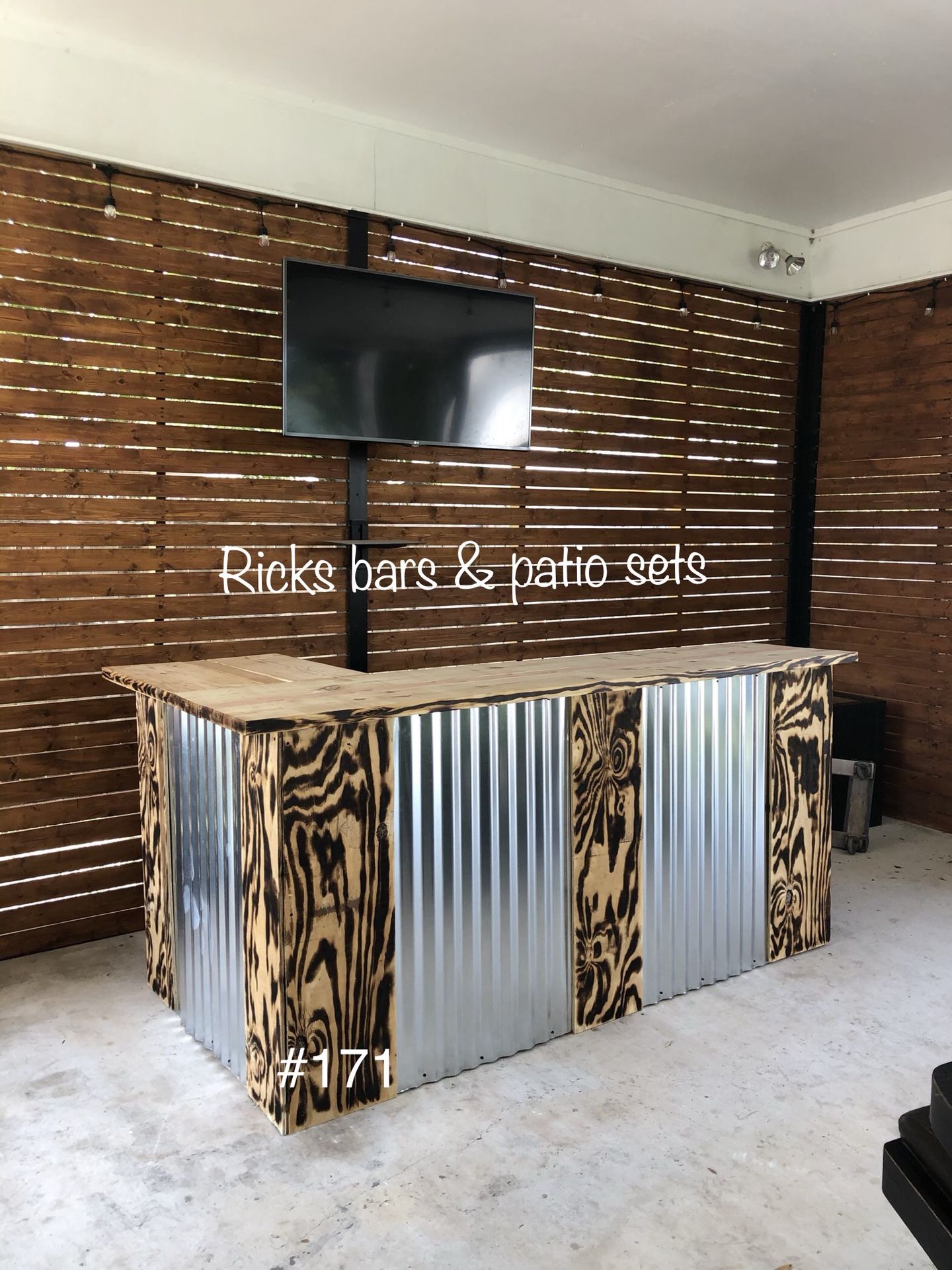 Bar Table