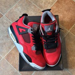 Jordan 4 Red Toro Bravo Size 12 Used Og Box