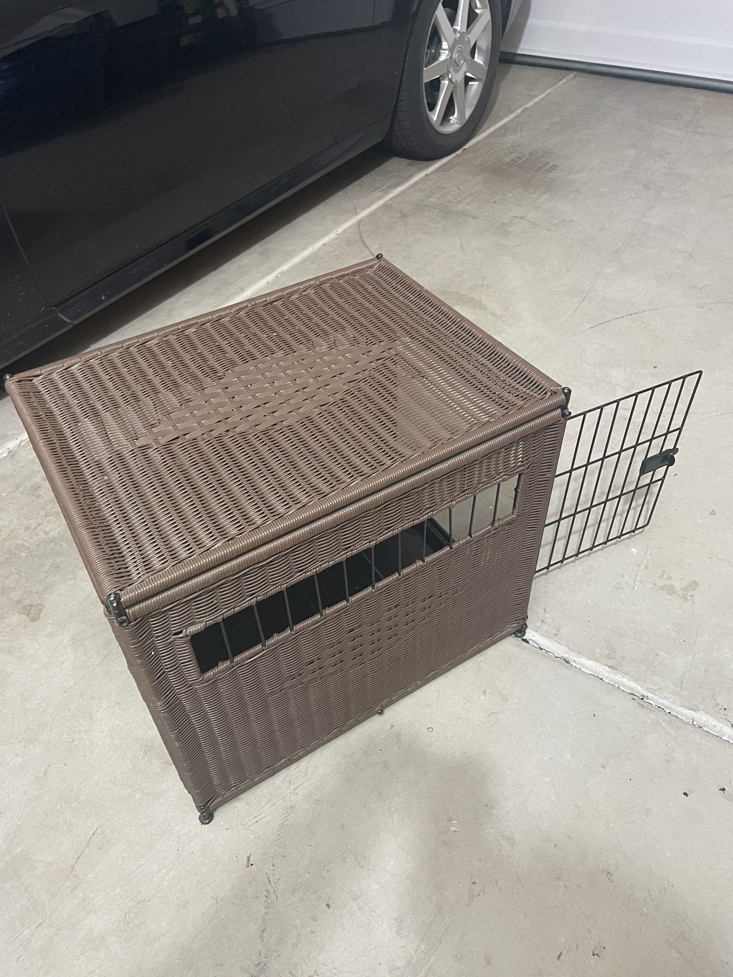 Wicker Dog Kennel