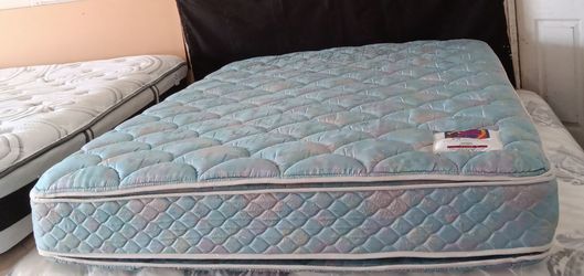 Queen Size Mattress (Colchón Queen Size)
