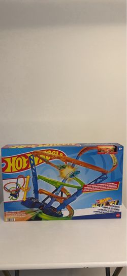 Hot Wheels Action Spiral Speed Crash Track Set