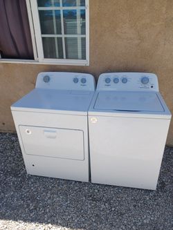 Whirlpool Washer & Gas Dryer
