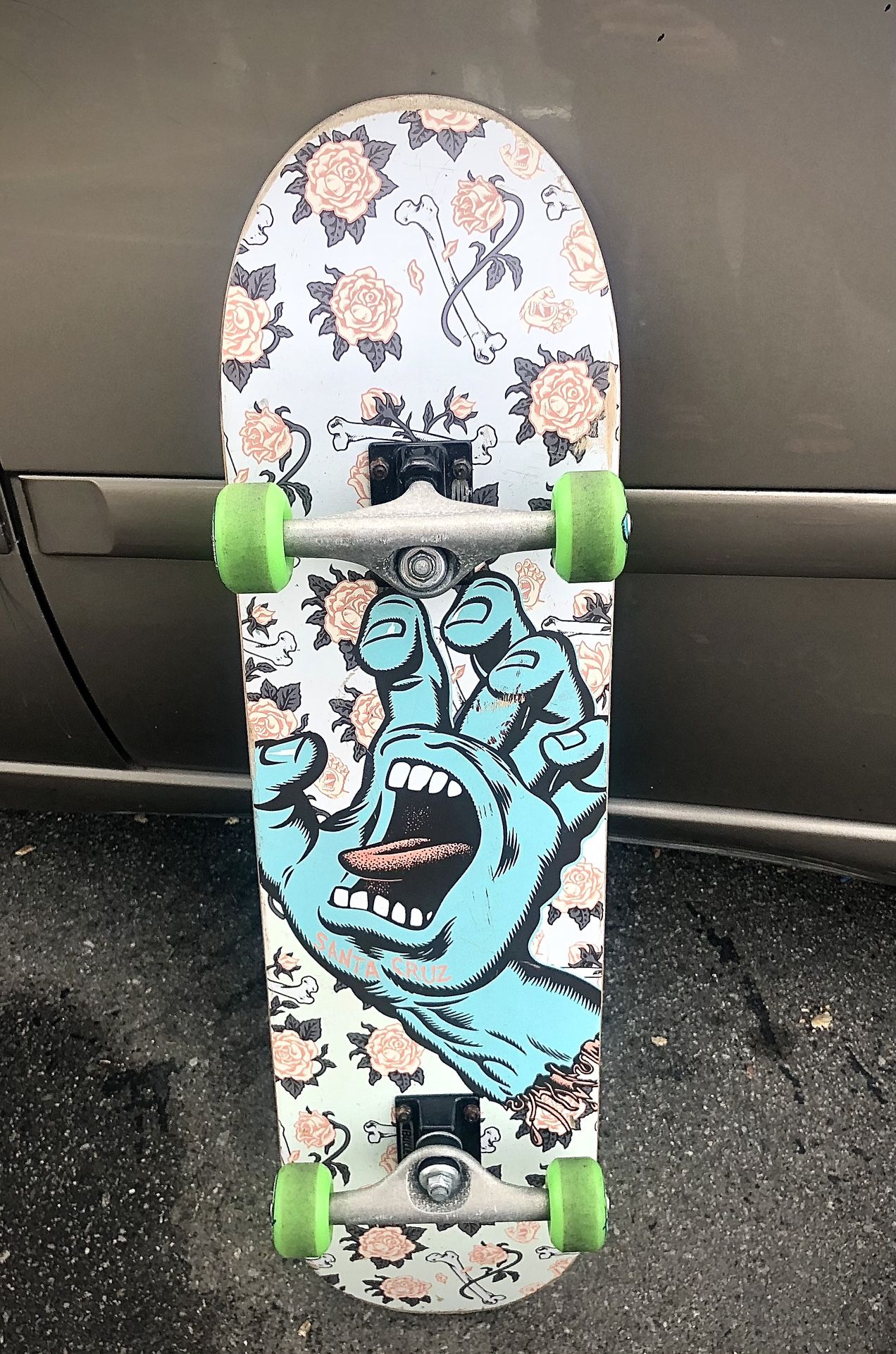 SANTA CRUZ FLORAL DECAY HAND COMPLETE SKATEBOARD 