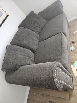 Couch and rugs PENDING PICK UP