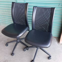 Office Chairs 