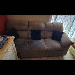 Free Free Couch