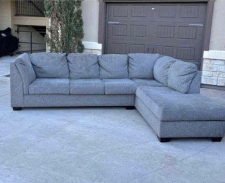Sectional Couch Brand New Condition