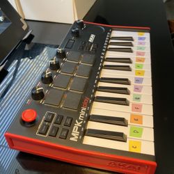 Akai Mpk Mini Play Mk3 (midi Keyboard Syn