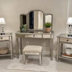 Pier 1 Hayworth Mirrored Vanity And Nightstands for Sale in Peoria AZ OfferUp