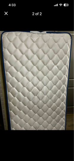 Twin mattress $75 gently used