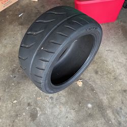 285/35ZR/19