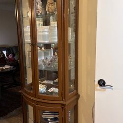 China Cabinet With Four Shelf
