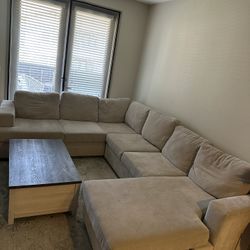 Sectional Sofa/Couch