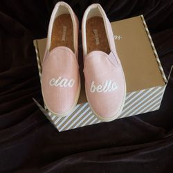 Chao Bella Sneakers