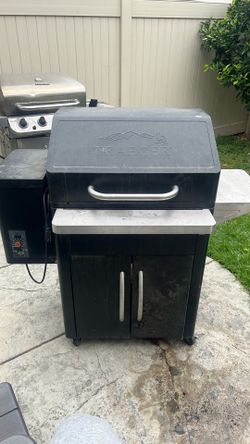 Traeger smoker