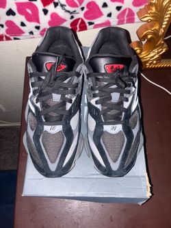 New balance shoes