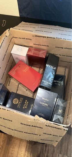 Colognes for sale (hablo español)