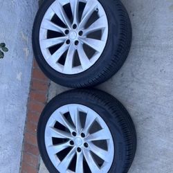 2 — 265/45r20 5x4.72 5x120 Stock Tesla Model Y Wheels Rims Good 80% Treads Tires!