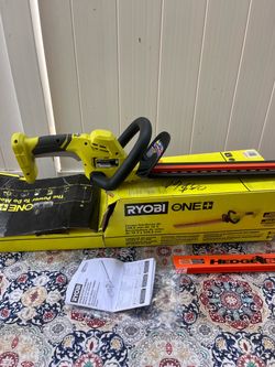Ryobi One+18 V 22” Lithium ion Cordless Hedge Trimmer TOOL ONLY