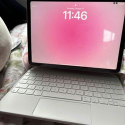 Apple iPad And Magic Keyboard 