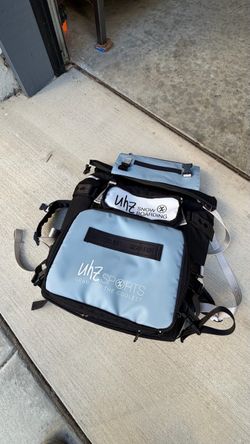 WHZ Sports Snowboard / Ski Gear Backpack