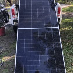 600 WATT BRAND NEW SOLAR PANELS 