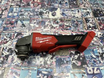 Milwaukee 2880-20 Esmeriladora Angular 4-1/2” / 5” – $109