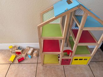 Melissa & Doug Doll House