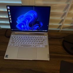 Lenovo - Yoga 9i 14" 2.8K Touch 2-in-1 Laptop Newegg