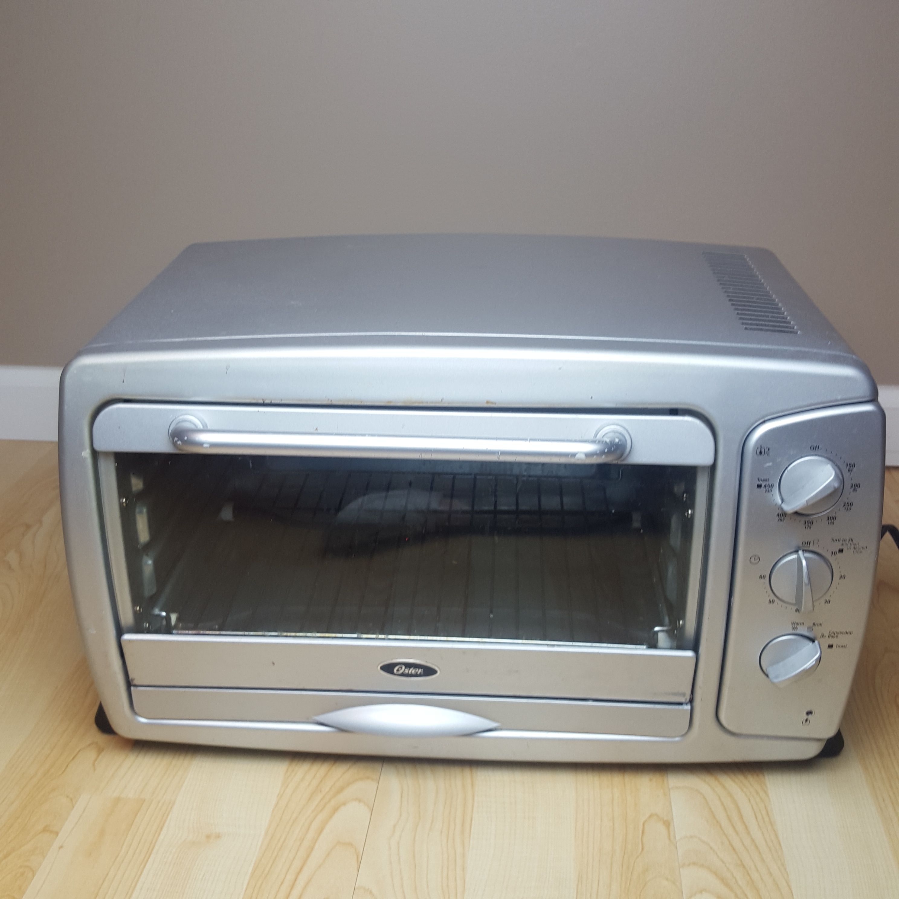 Oster Designed For Life Extra-Large Convection Countertop Toaster Oven New  in Sealed Box for Sale in Las Vegas, NV - OfferUp