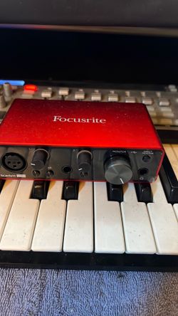 Focusrite Scarlett 2i2