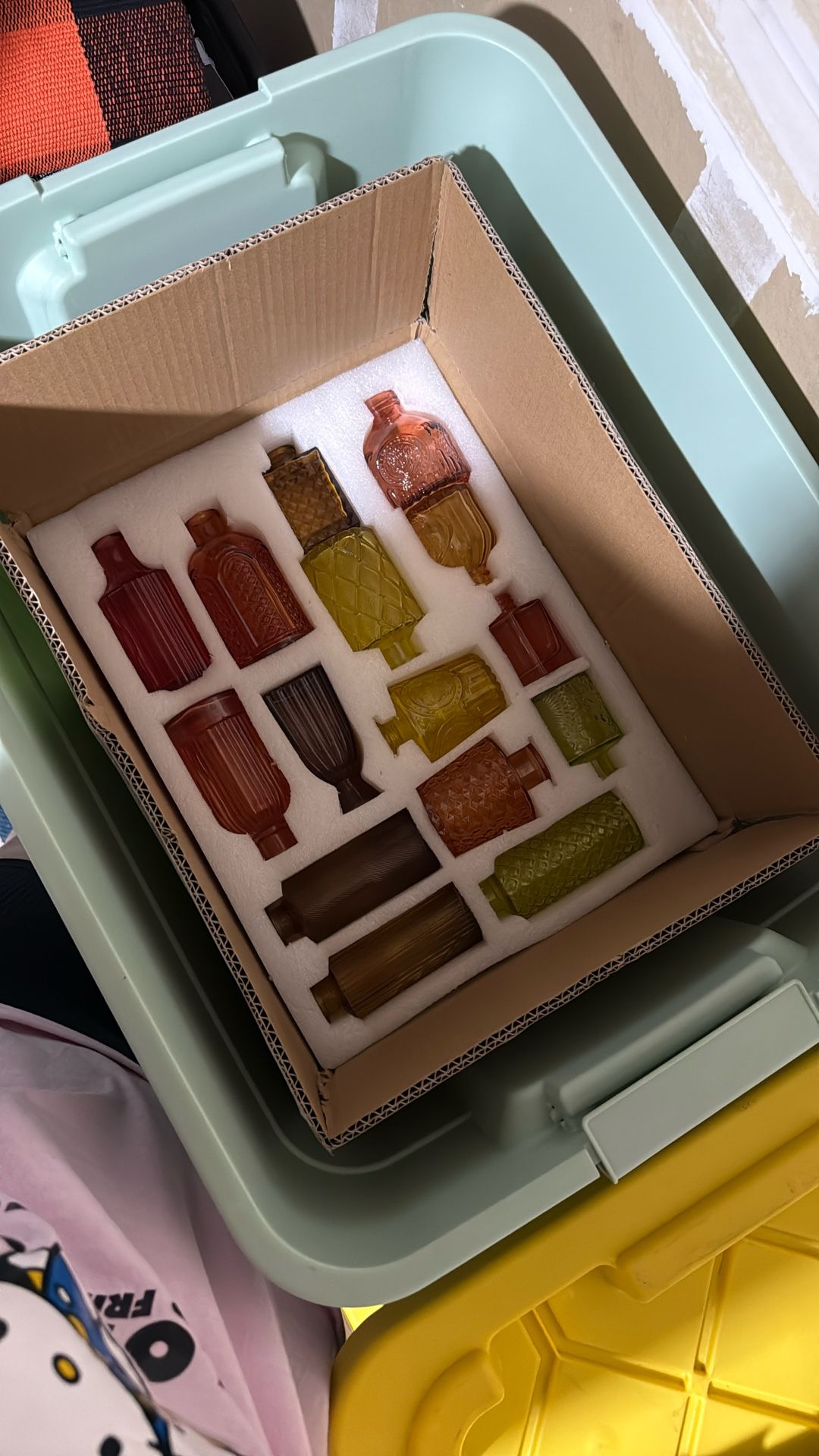 Glass Bud Vase Set of 30 PCs, Small Glass Vases for Flowers, Amber Bud Vases in Bulk, Vintage Vases for Wedding Centerpieces, Wedding Decorations, Hom