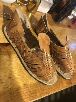 men chanclas from mexico