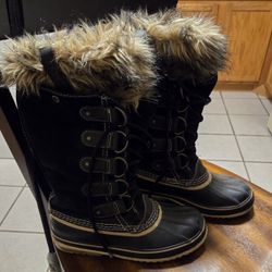 Sorel Women's Waterproof Boots