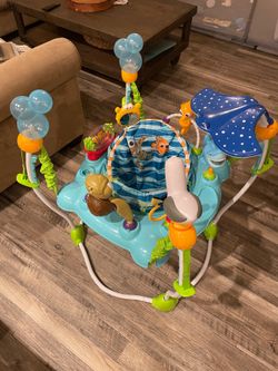 Baby bouncer