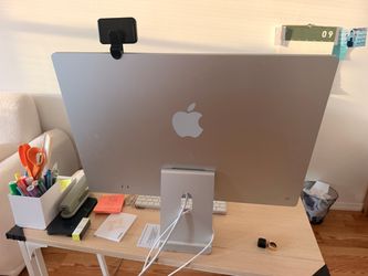 iMac 24 macOS 26.5.2