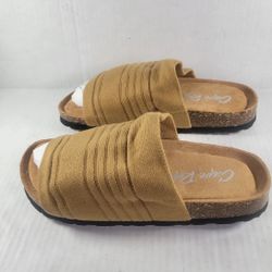 Cape Robbin Women Calida Casual Yellow Textured Slide Sandals Size 7.5